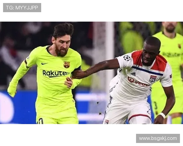 莱昂纳德半场表现平平仅得8分3板2助1断状态堪忧需提升竞技状态