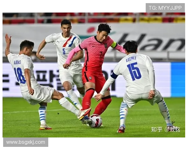韩国队再下一城吴贤揆反越位单刀破门助力球队领先巴拉圭2-0
