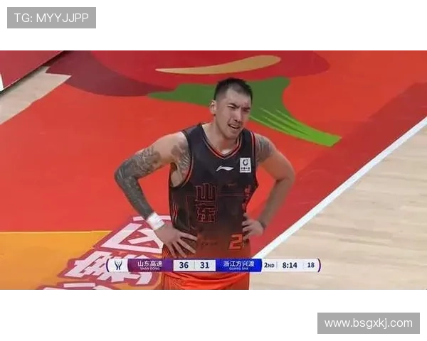 山东男篮热身赛惜败美国肯塔基传奇队陶汉林王岚嵚表现抢眼